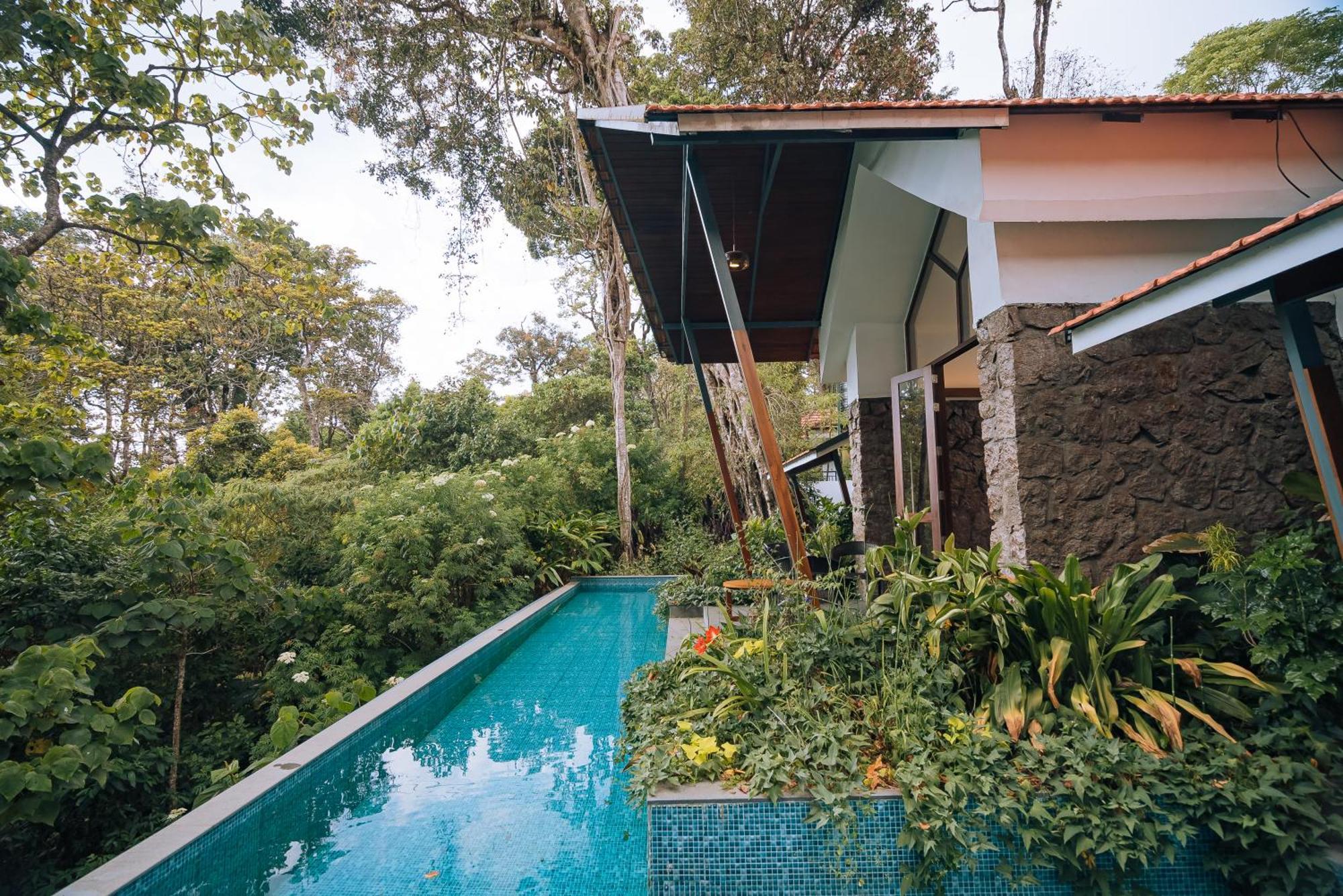 Elixir Woods Luxury Resort And Spa, Munnar Exteriör bild